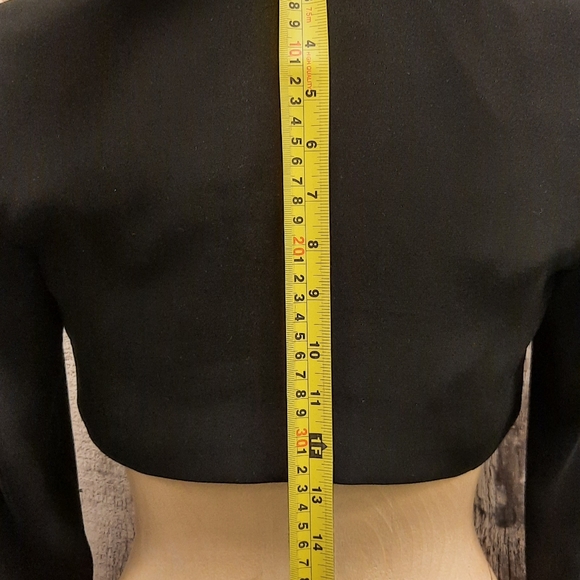 Bolero A La Napoleon Cropped Suit Jacket - Picture 4 of 6